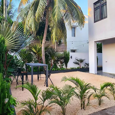 Agreable Appart T4 Avec Piscine A Pereybere. Grand-Baie Exterior photo