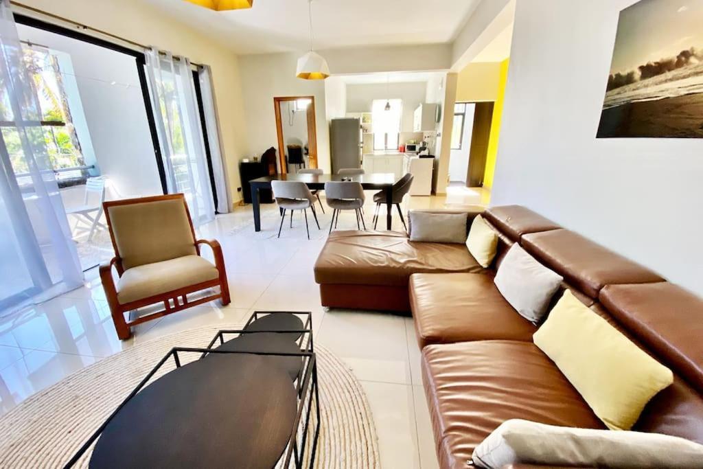 Agreable T4 Avec Piscine A Pereybere. Apartment Grand Baie