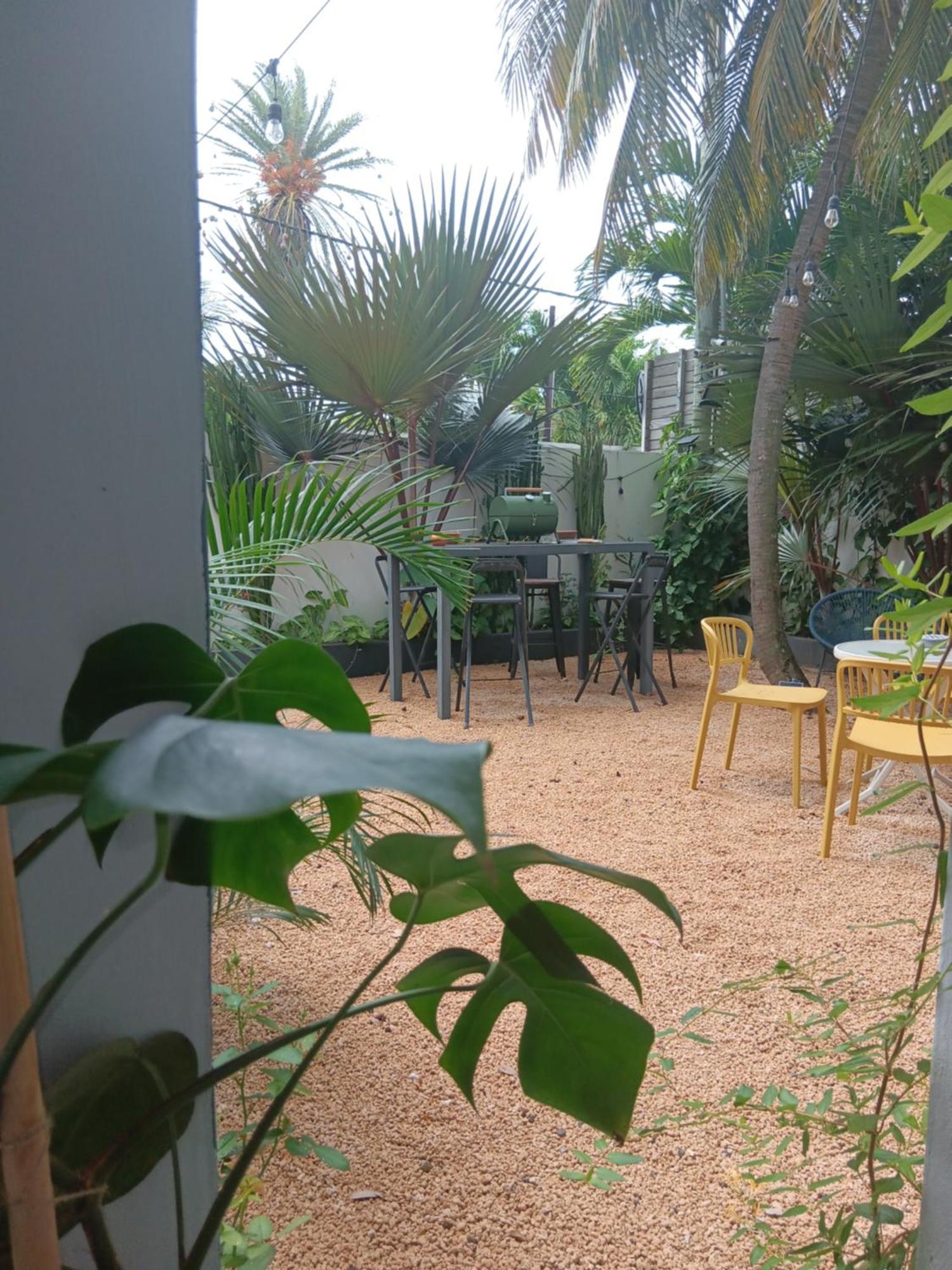 Agreable T4 Avec Piscine A Pereybere. Apartment *
